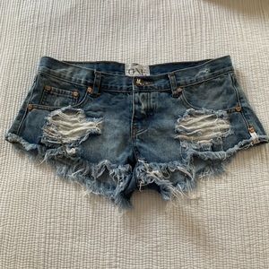 One Teaspoon x Trash Whores shorts